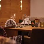 Sporthotel Wagrain 4*