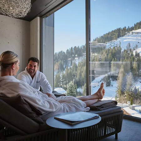 فندق Sporthotel Wagrain 4*