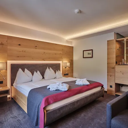 Sporthotel Wagrain فندق