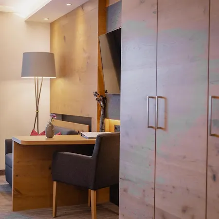 ホテル Sporthotel Wagrain ヴァークライン